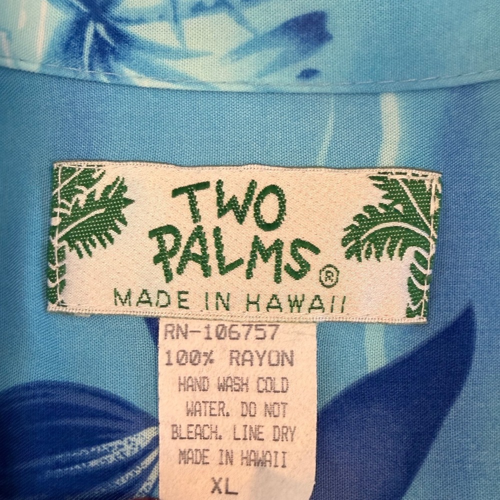 Two Palms Mens Hawaiian Shirt Blue Tropical Floral Palm Trees Mountains size XL - Picture 5 of 9